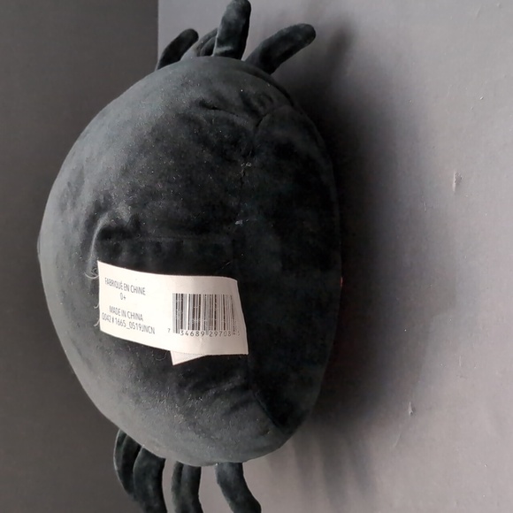 Squishmallows Bella the Spider Black/Red Plush Toy. - Picture 5 of 7